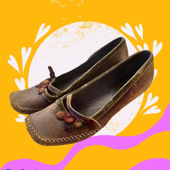 Whimsical Indigo by Clark’s leather shoes - Picture 1 of 8